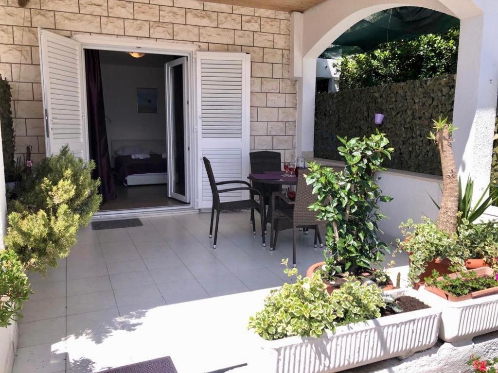 Apartmani “Kresimir” Omis Exterior photo