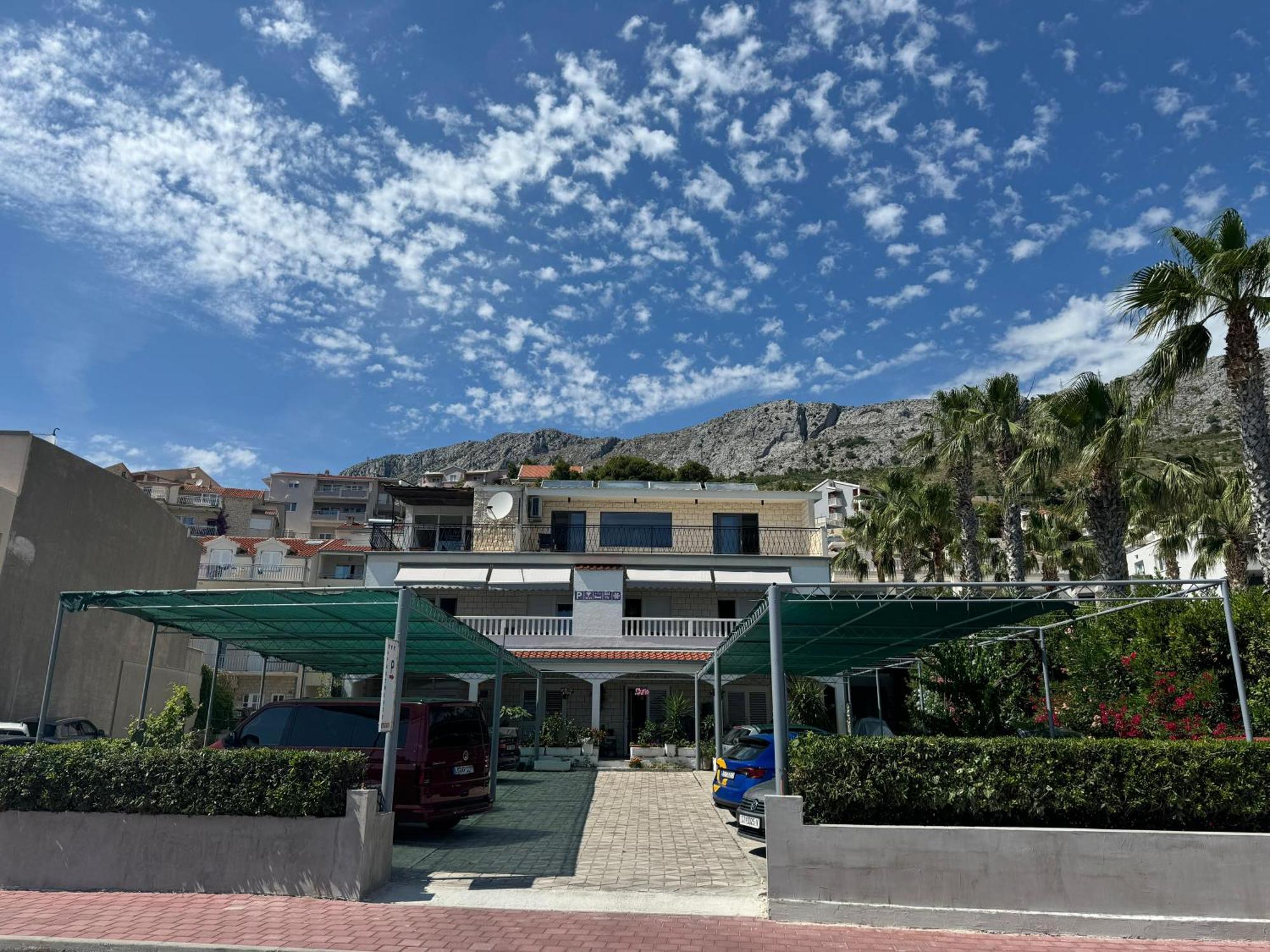 Apartmani “Kresimir” Omis Exterior photo