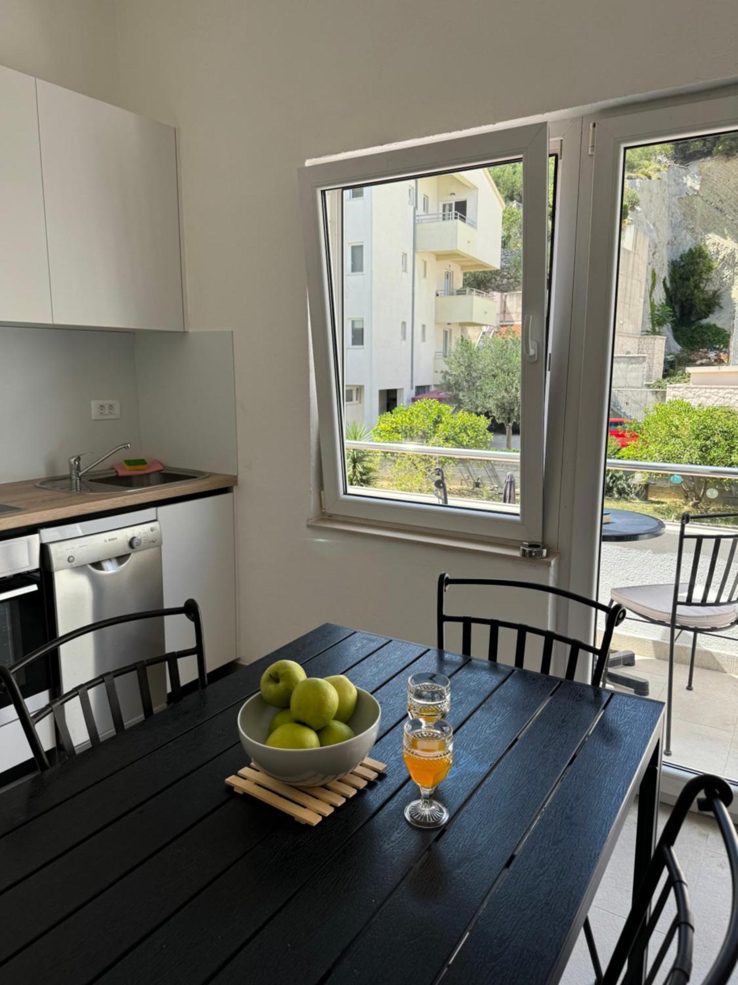 Apartmani “Kresimir” Omis Exterior photo